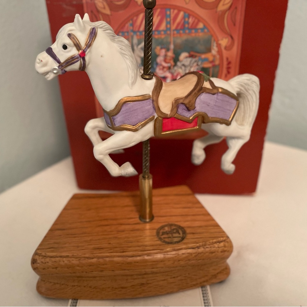 White Carousel Horse Figurine -Tobin Fraley!